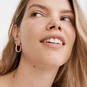 Madewell Carabiner Medium Hoop Earrings